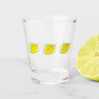 Schnapsglas mit Spaßzitronen-Scheibeentwurf
