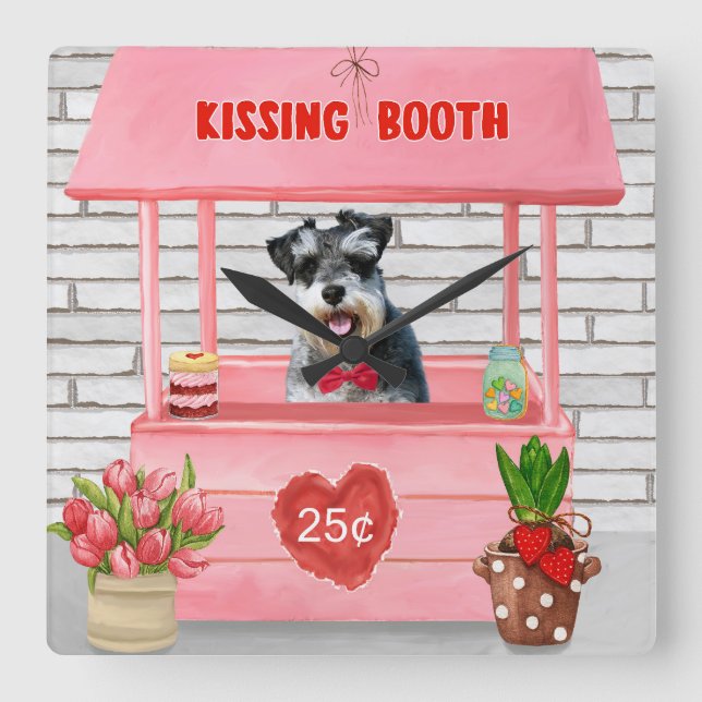 Schnauzer Dog Valentine's Day Kissing Booth Quadratische Wanduhr (Vorderseite)