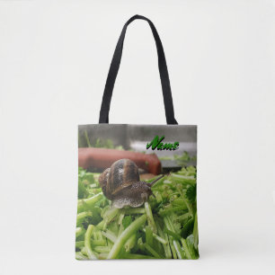 Schnecke auf Cilantro Tote Bag Tasche