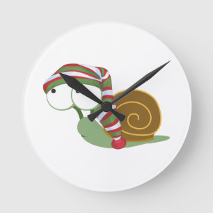 Schnecke im Winter Runde Wanduhr