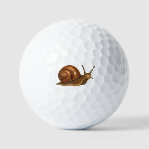 Schnecke mit Tautropfen – Poetische Naturstudie Golfball