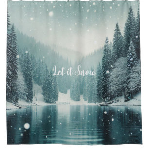 Schnee auf dem winterlichen Bergsee Duschvorhang