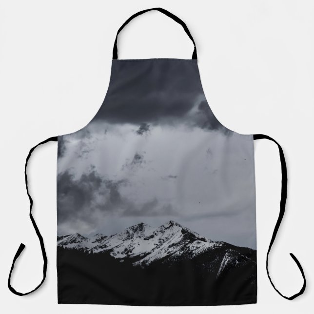 SCHNEE BERG UNTER DRAMATISCHEN SCHWANGERN SCHÜRZE (Vorderseite)