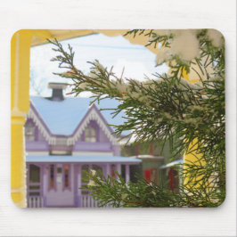 Schnee, Evergreen und Hütten - Martha's Vineyard Mousepad