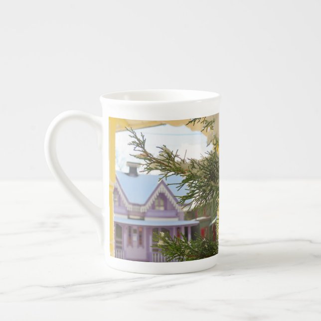 Schnee, Evergreen und Hütten - Martha's Vineyard Prozellantasse (Links)