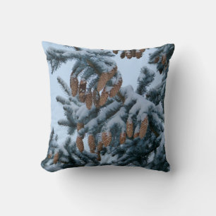 Schnee im Pinienkissen Kissen