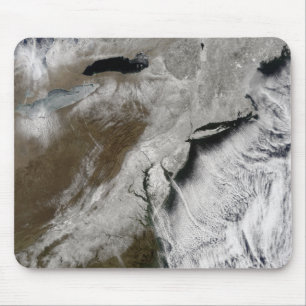 Schnee über dem Nordosten der Vereinigter Staaten Mousepad