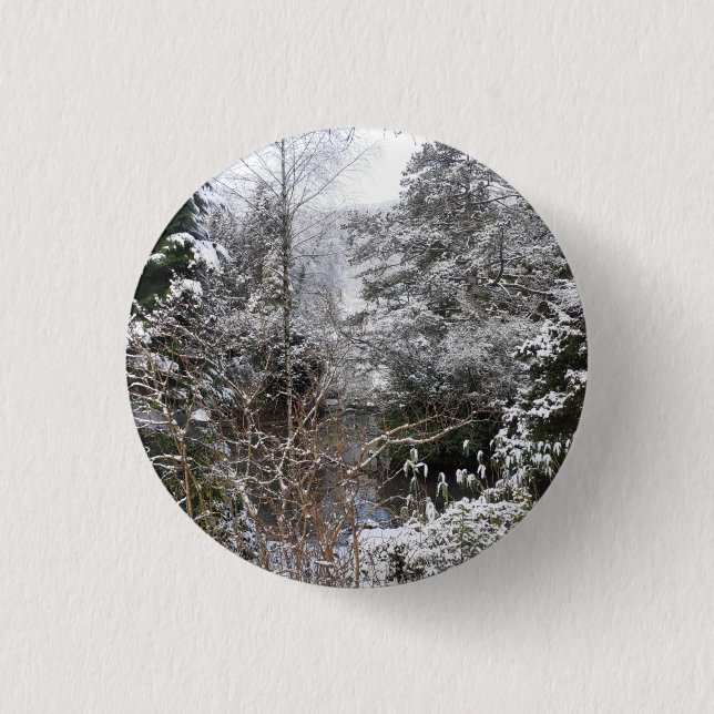 Schneebedeckte Bäume Abzeichen Button (Vorderseite)