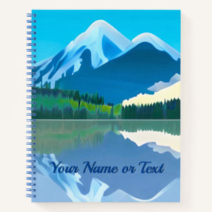 Schneebedeckte Berge, die in einem Seebad reflekti Notizbuch