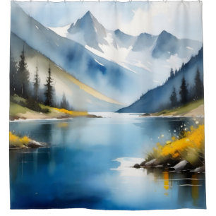 Schneebedeckte Berge und ein See Duschvorhang