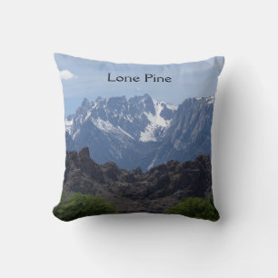 Schneebedeckte Berge von Lone Pine Kissen