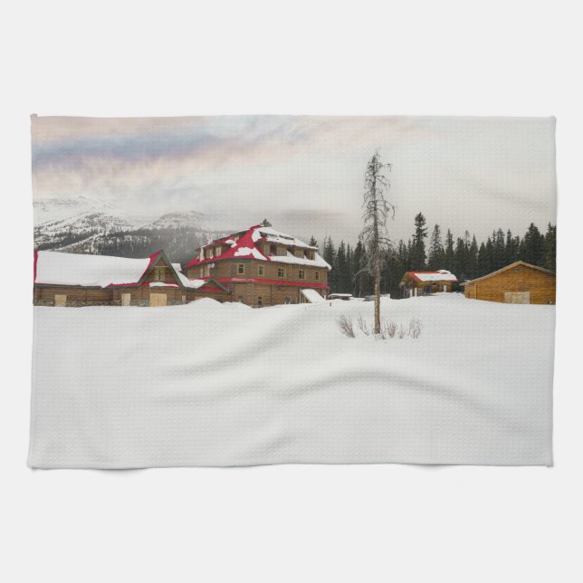 Schneebedeckte Bow Lake Lodge Geschirrtuch (Horizontal)