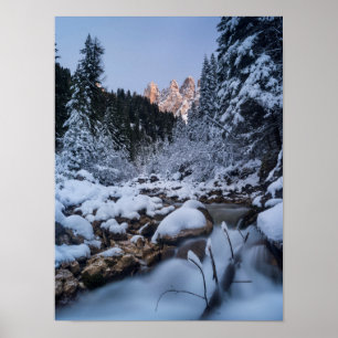 Schneebedeckte Geisler-Gebirgskette Poster