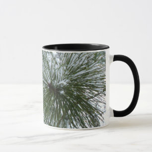 Schneebedeckte Kiefernadeln Winter Naturfotografie Tasse