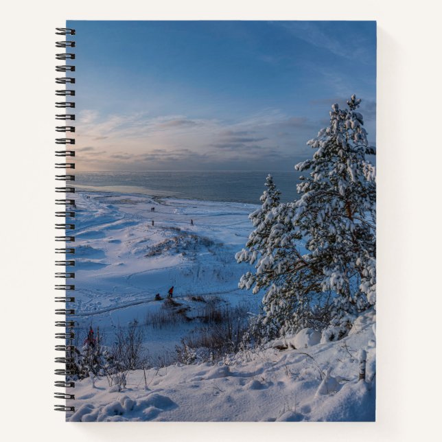 Schneebedeckte Ostseeküste Notizbuch (Vorderseite)