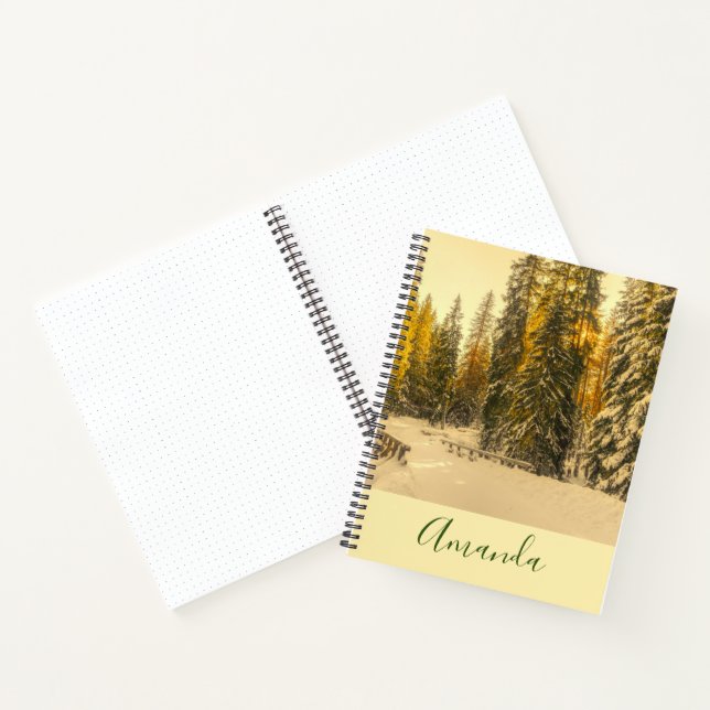 Schneebedeckte Pinienwälder Foto Notizbuch (Innenseite)