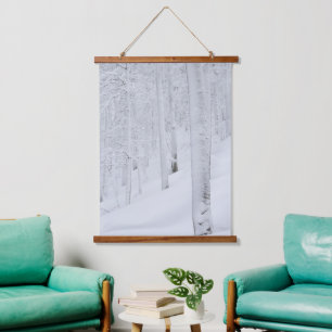 Schneebedeckte Waldwunder Wandteppich Mit Holzrahmen
