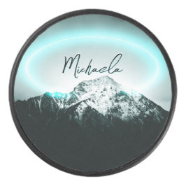 Schneeberg mysteriös blaues Neonlicht-Monogramm Eishockey Puck