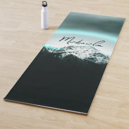 Schneeberg mysteriös blaues Neonlicht-Monogramm Yogamatte