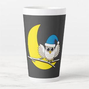 Schneeeule in der Winternacht des Neumonds Milchtasse