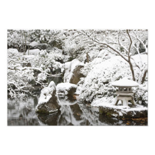 Schneefall im Portland Japanese Garden, 2 Fotodruck