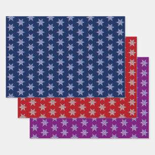 Schneeflocken auf blau, tiefrot und Lila Geschenkpapier Set