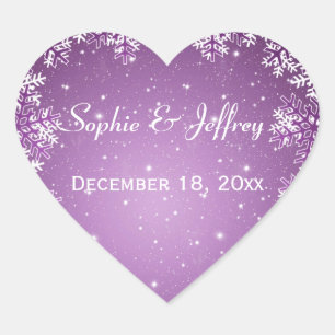 Schneeflocken auf lila Save the Date Hochzeit Herz-Aufkleber