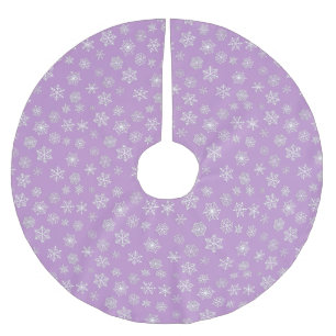 Schneeflocken des Weiß 3 d auf einem lila Polyester Weihnachtsbaumdecke
