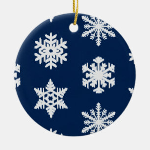 Schneeflocken von Ikat - Weiß und Dunkelblau Keramik Ornament