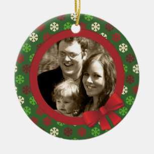 Schneeflockeweihnachten färbt Verzierung Keramikornament