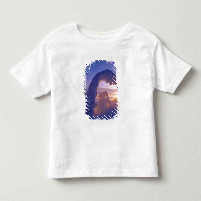Schneegeister im Whitefish Range von Montana Kleinkind T-shirt (Vorderseite)