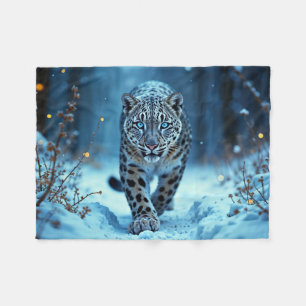 Schneeleopard Winter majestätisch blauer mit Augen Fleecedecke