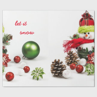 Schneemann mit Flitter und Kiefernkegel-Packpapier Geschenkpapier