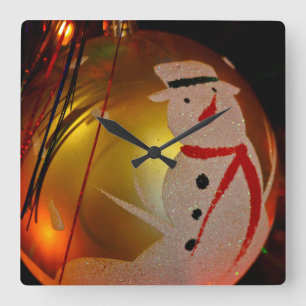 Schneemann-Ornament mit Frost-Effekt Quadratische Wanduhr