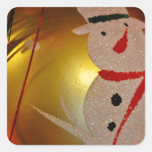 Schneemann-Ornament mit Frost-Effekt Quadratischer Aufkleber