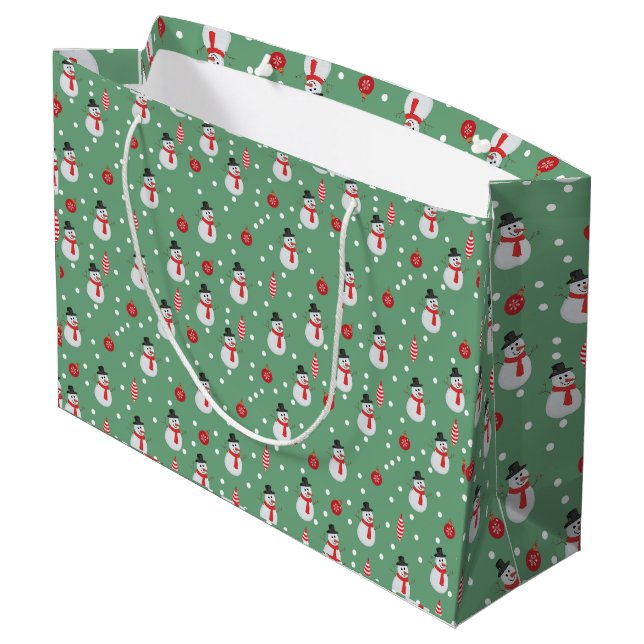 Schneemänner und Weihnachtsschmuck Große Geschenktüte (Rückseite Schrägansicht)
