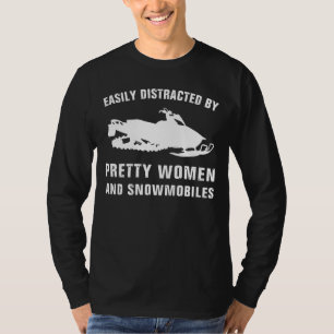 Schneemobile & Hübsche Frauendistanzierung: Ermuti T-Shirt