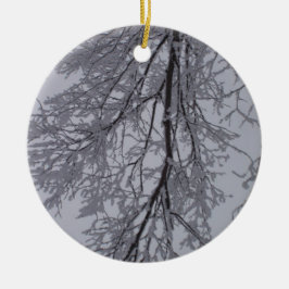 Schneemuster in den Bäumen Keramikornament