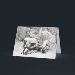 Schneeschlitten Feiertagskarte<br><div class="desc">Foto eines schneebedeckten Traktors neben dem Wald.</div>