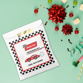 Schnell ein roter Retro-Rennwagen zum Thema Geburt Geschenktütchen