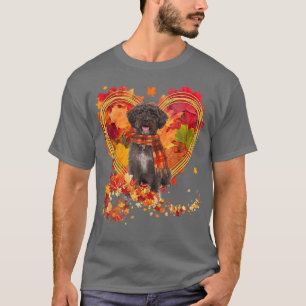 Schnoodle mit Herz aus Herbstblättern T-Shirt