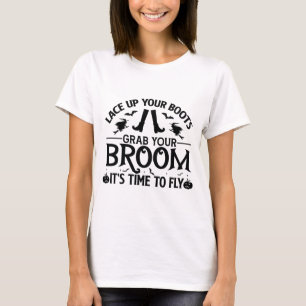 Schnüren Sie Ihre Stiefel auf Hexenhase Halloween T-Shirt