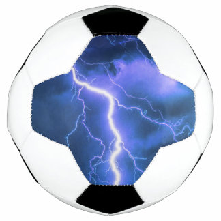 schockierender Blitzschlag Fußball