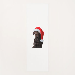 Schokolade Labrador Dog Portrait Weihnachtsmannmüt Yogamatte