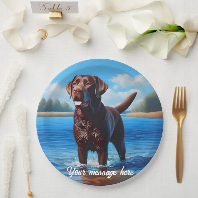Schokolade Labrador und Blauer See Pappteller (Hochzeit)