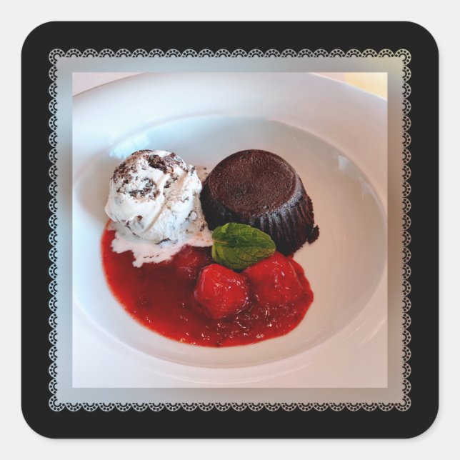 Schokolade Lavakuchen - Erdbeeren und Eiscreme Quadratischer Aufkleber (Vorderseite)
