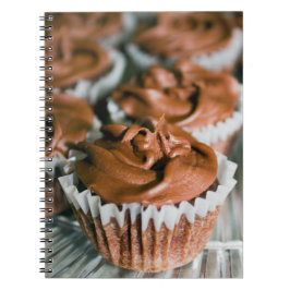 Schokolade Mattierte Cupcakes auf Plate Food Foto Notizblock