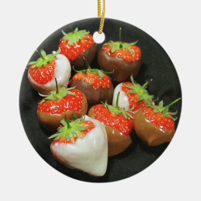 Schokolade tauchte Erdbeeren ein Keramik Ornament (Vorne)