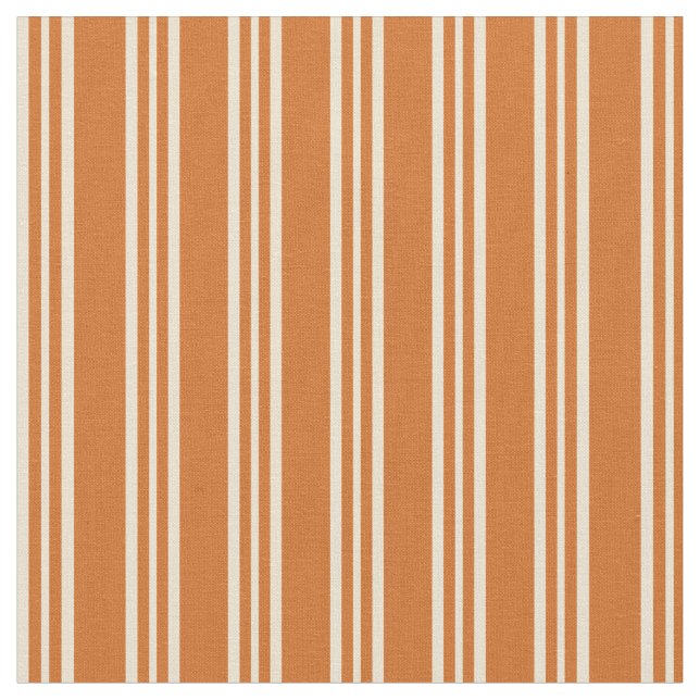 Schokolade und beige Linien Stoff (Nahaufnahme)