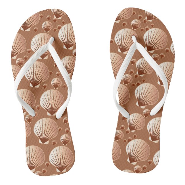 Schokolade und Bräunungsmuscheln auf Kakaobraun Flip Flops (Fußbett)